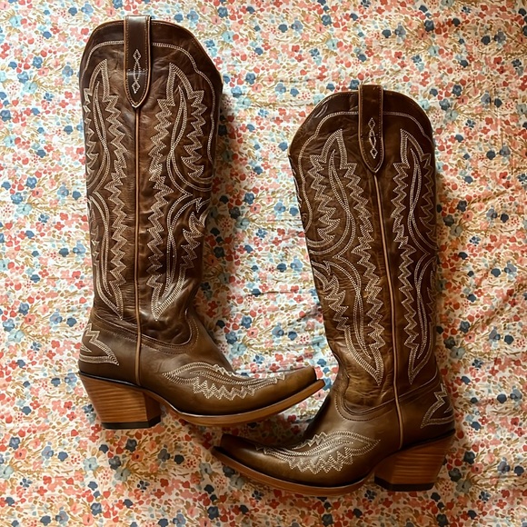 Ariat Casanova Western Boots - Picture 1 of 4